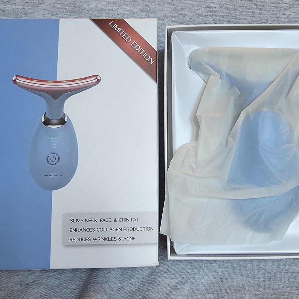 TRUE BEAUTY LIMITED EDITION Massager
